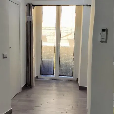 Pop Chiaia Apartmán