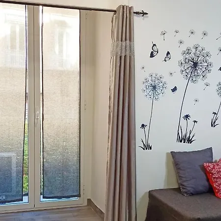 Pop Chiaia Apartmán Neapol